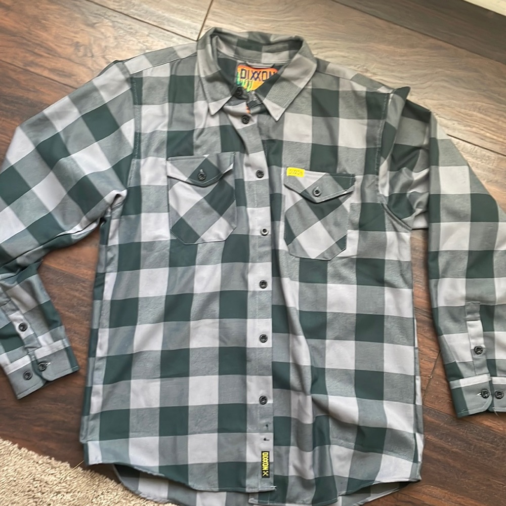 Men’s large Dixxon flannel the BEELINE